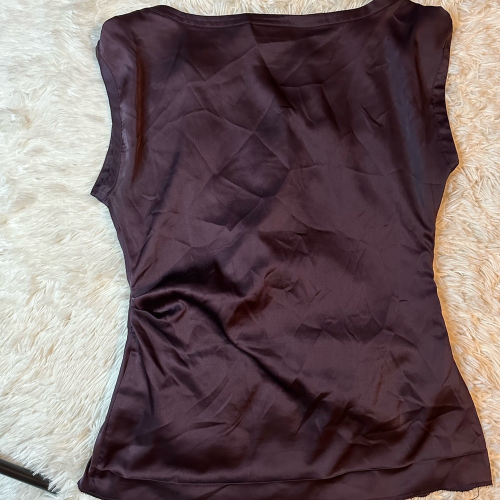 New York & Company wine purple Sleeveless
Blouse size Medium - Picture 5 of 13
